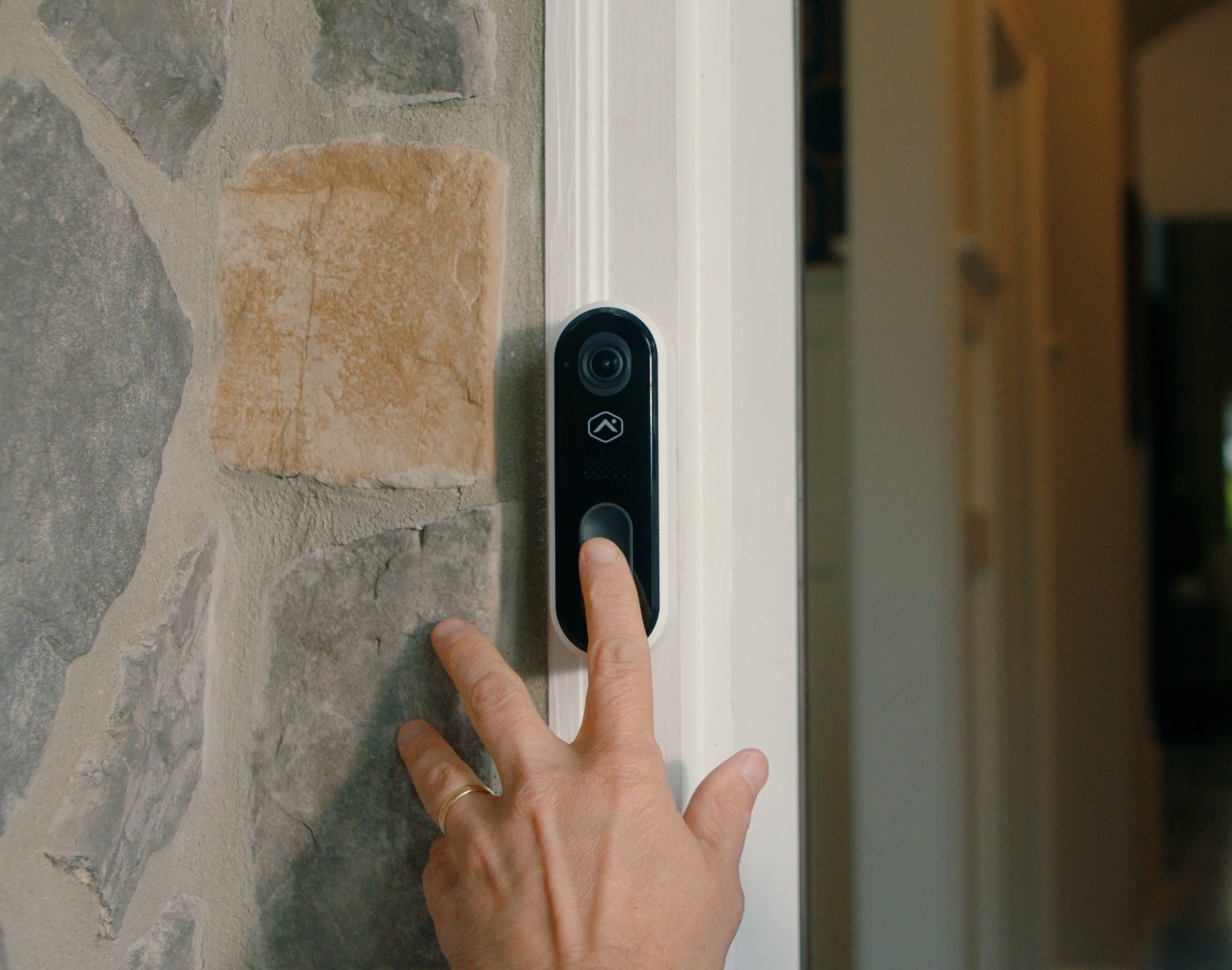 Smart home keyless door entry